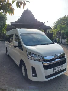 sewa hiace premio jogja
